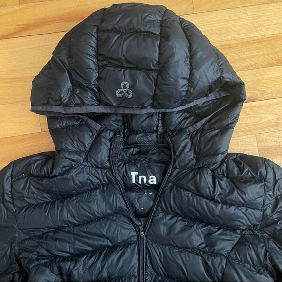 TNA - Picture 1 of 2